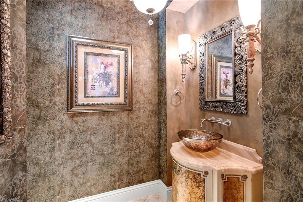 Powder Room Listing photo 31