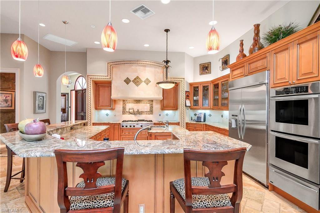 Gourmet Kitchen Listing photo 7