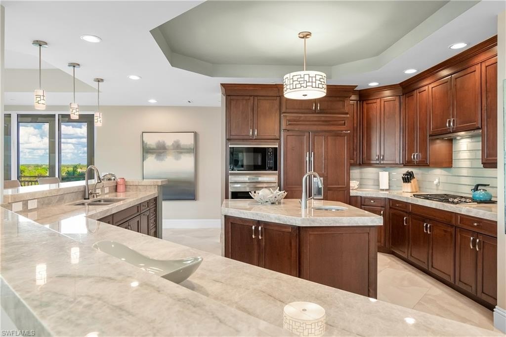 Kitchen Listing photo 15