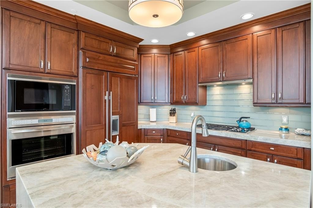 Kitchen Listing photo 17