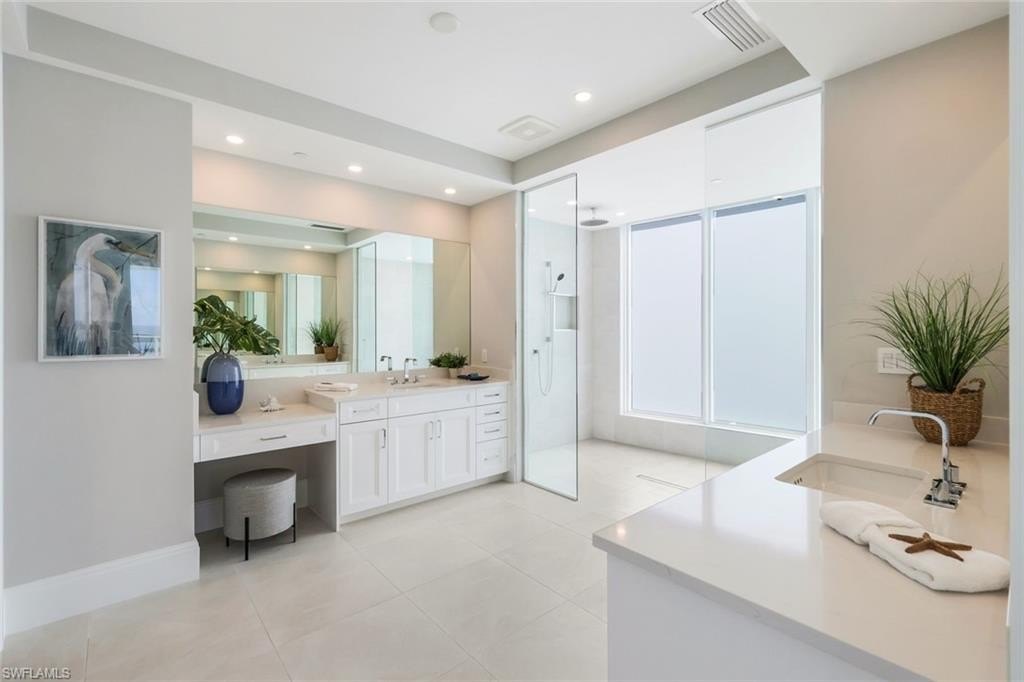 Owner's Bathroom Listing photo 23